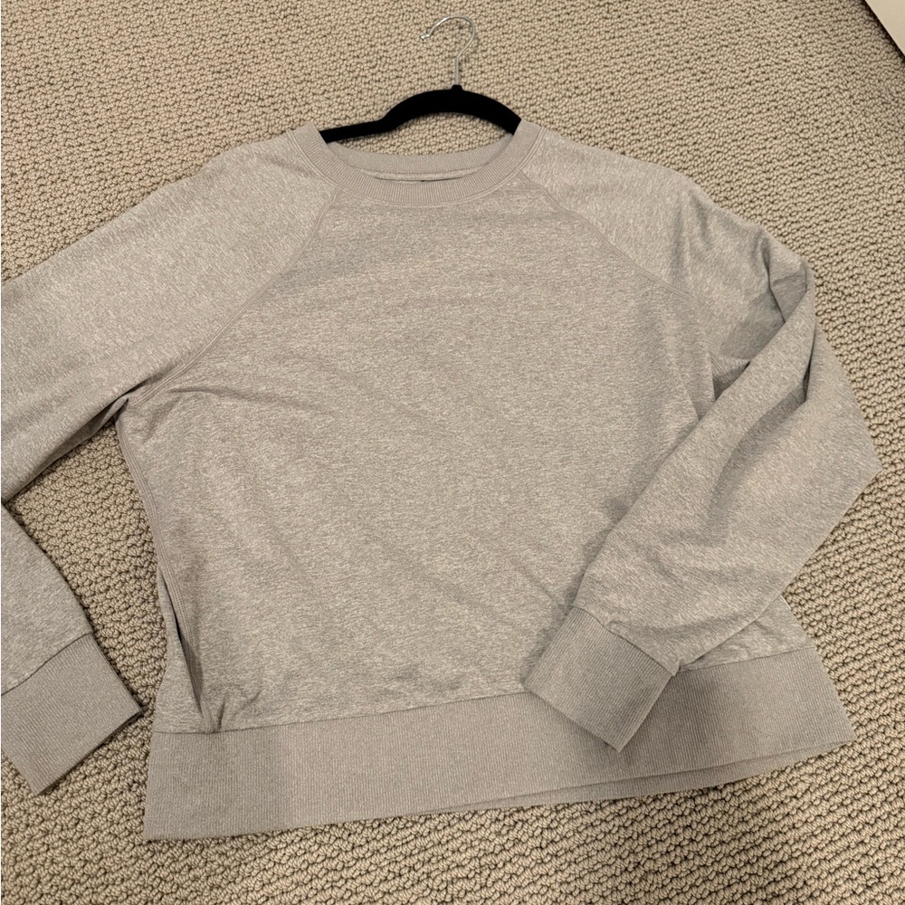 Vuori Gray Women's Sweatshirt